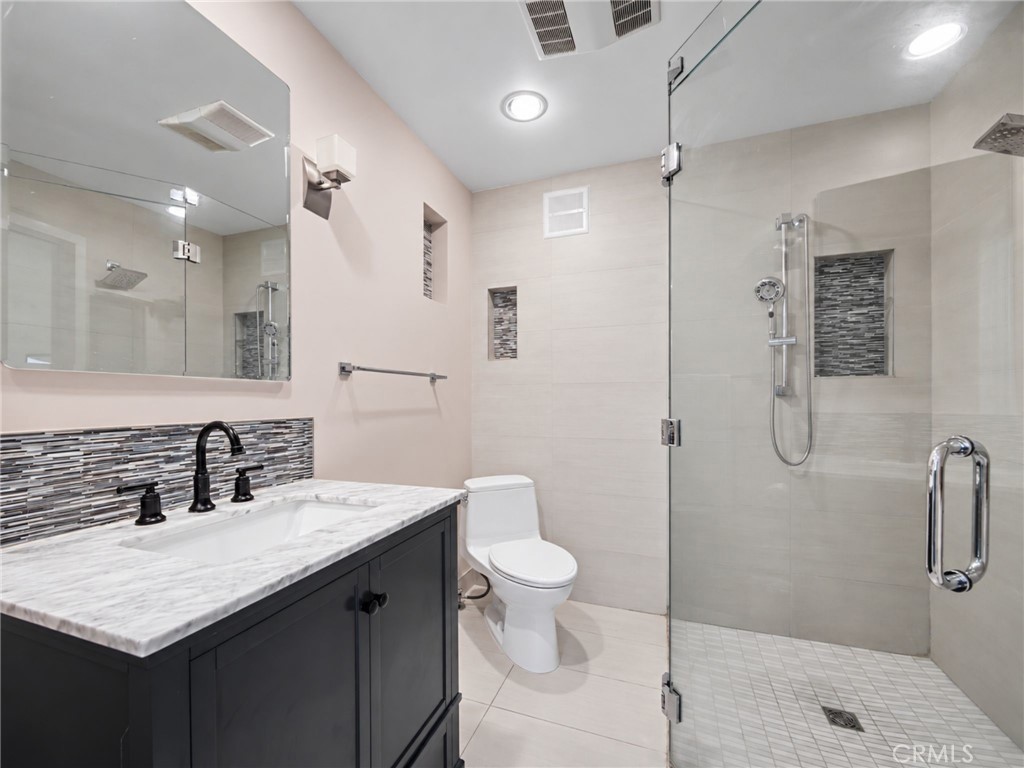 33 Privateer Street 3 Property Photo 32