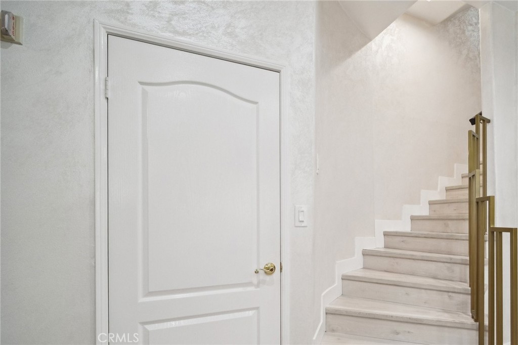 10659 Bloomfield Street Property Photo 8