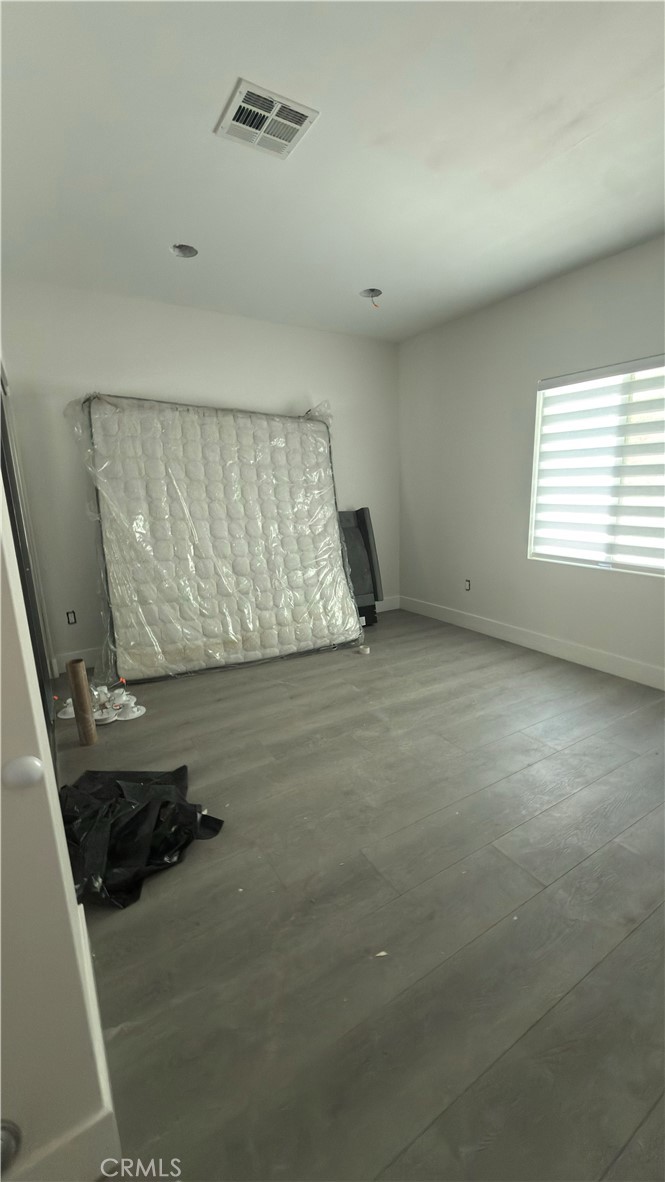 1626 Winona Boulevard Property Photo 4