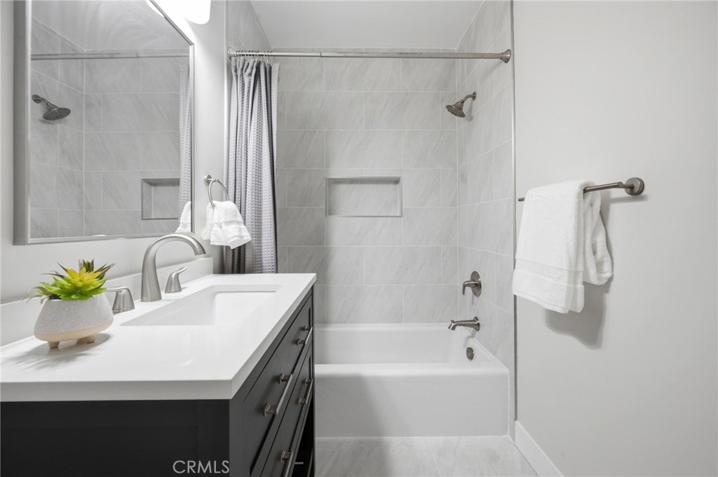 7663 Airlie Drive Property Photo 16