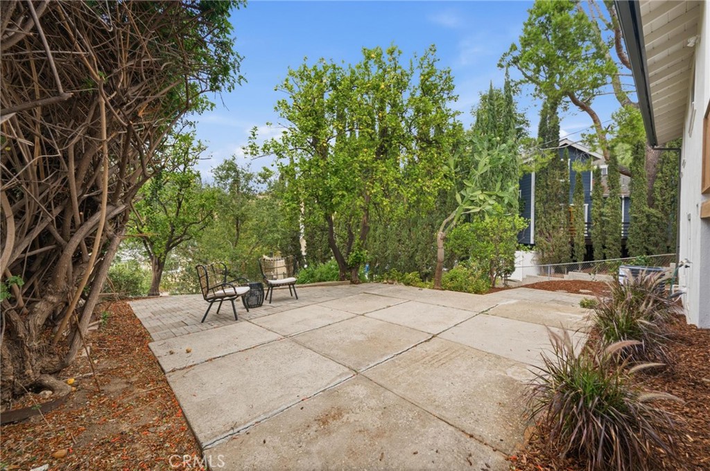 7663 Airlie Drive Property Photo 18