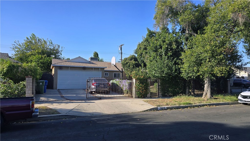 7865 Jamieson Property Photo 1