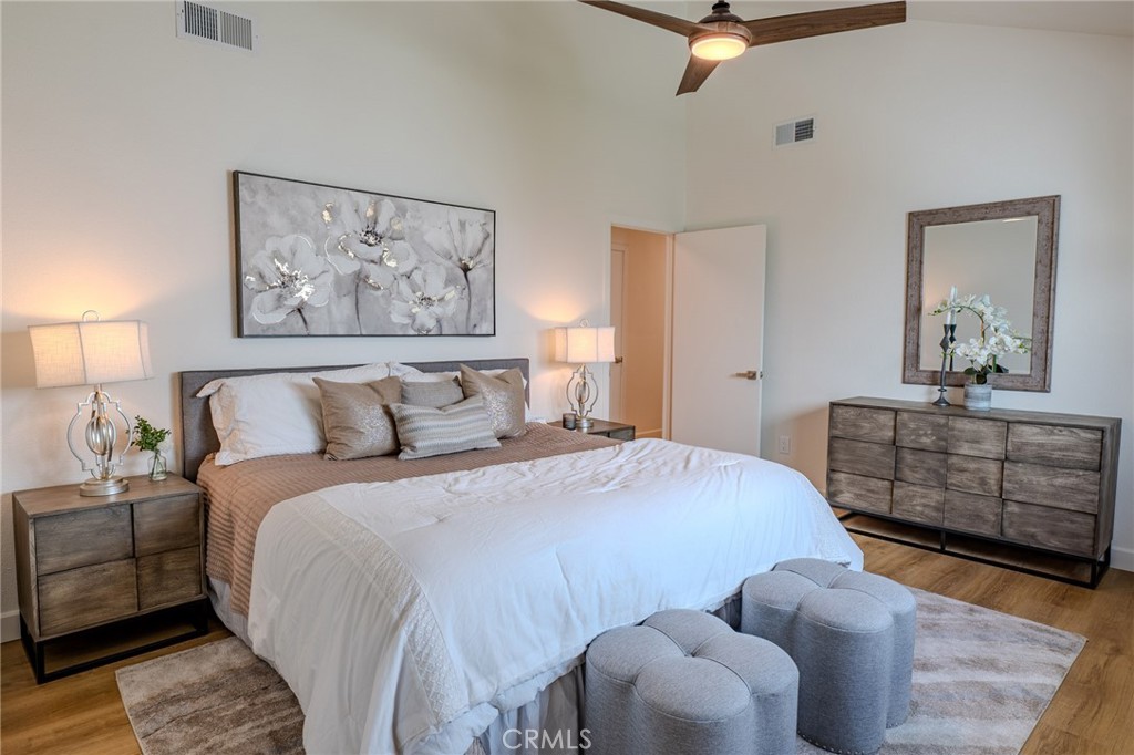 8018 Winnetka Avenue Property Photo 11