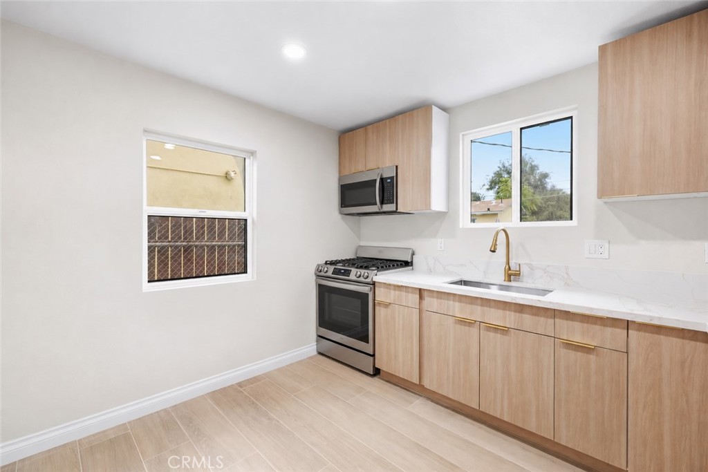 12978 Kamloops Street Property Photo 2