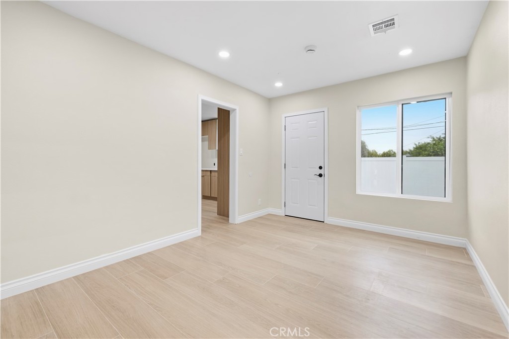 12978 Kamloops Street Property Photo 10