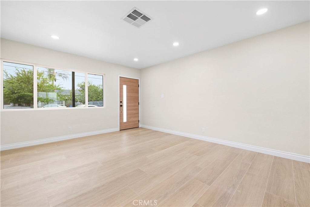 12978 Kamloops Street Property Photo 11