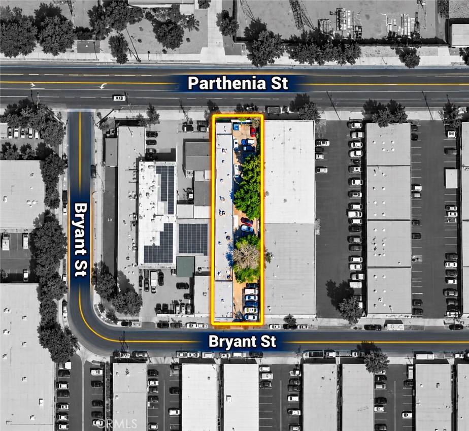 18812 Parthenia Street Property Photo 3