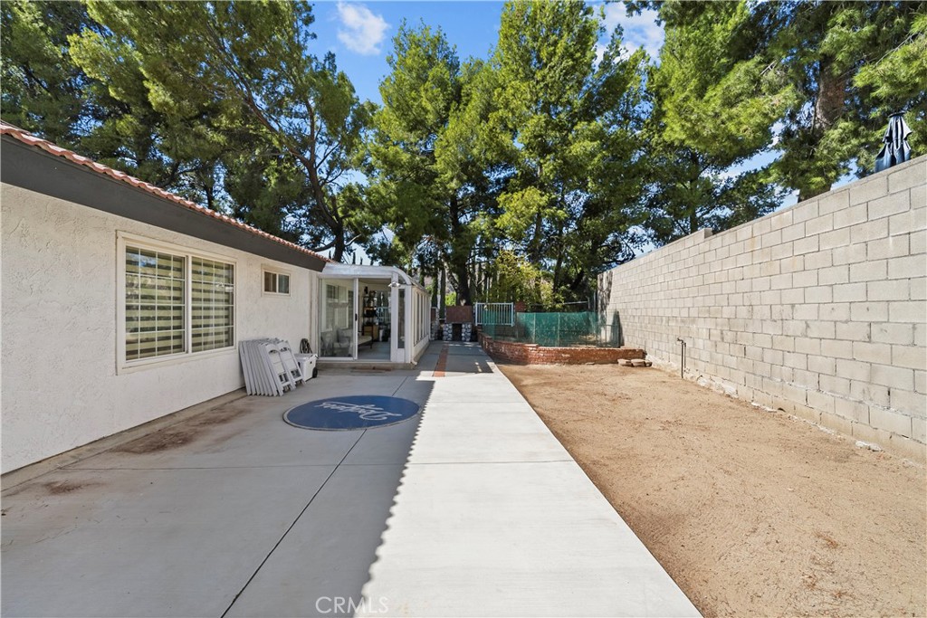 12850 Woodley Avenue Property Photo 37