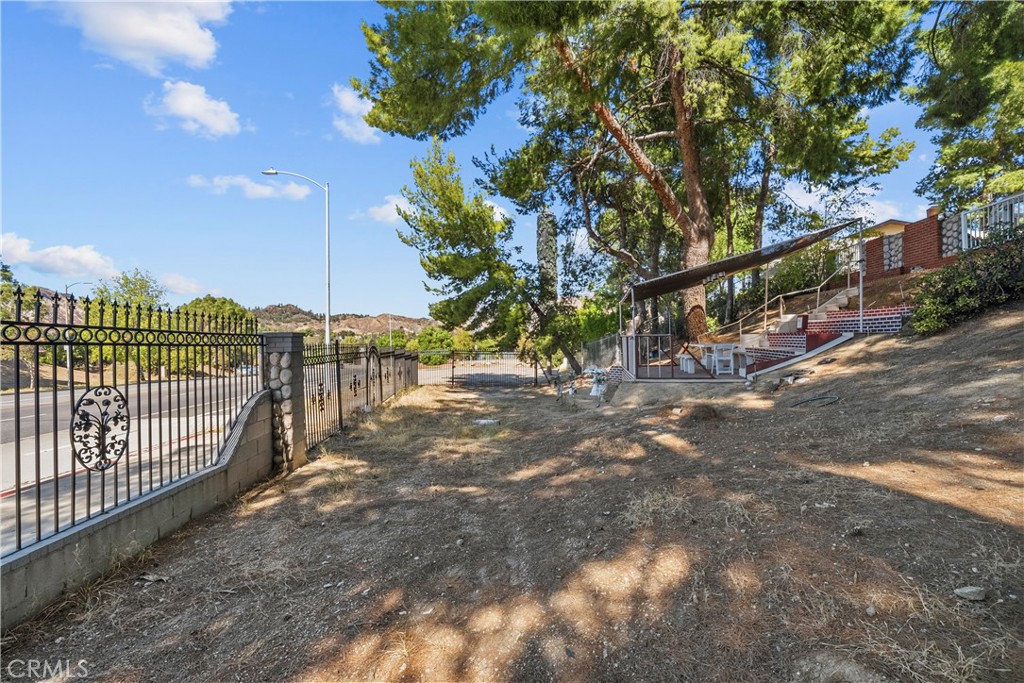 12850 Woodley Avenue Property Photo 46