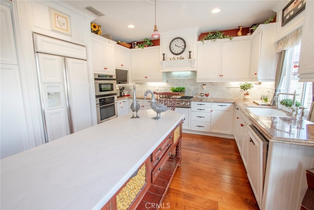 27016 Island Property Photo 26