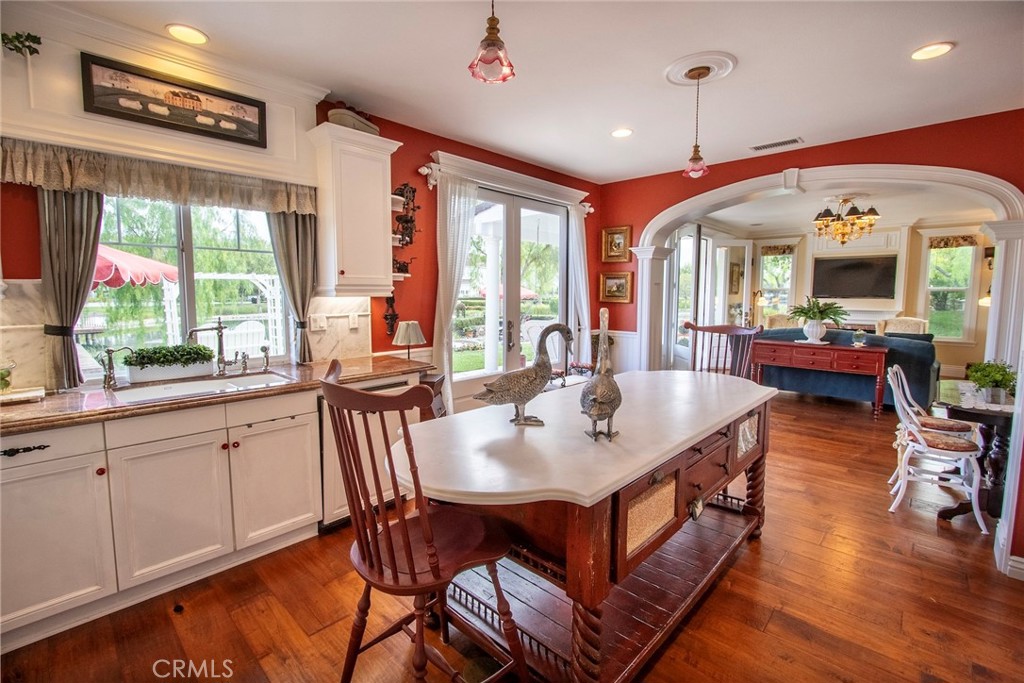 27016 Island Property Photo 27