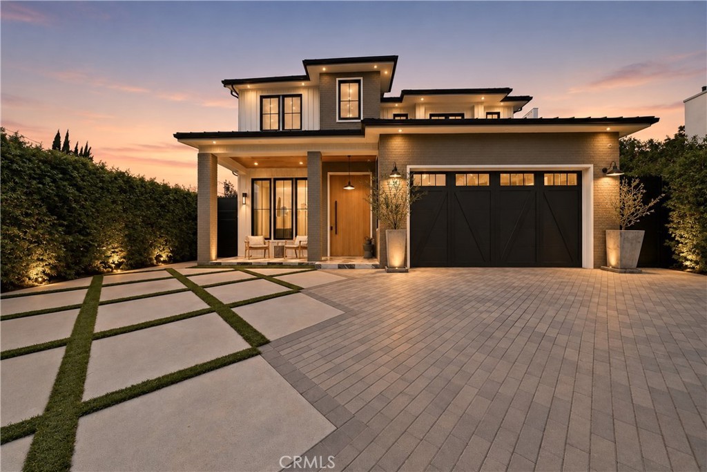 5001 Newcastle Property Photo 1