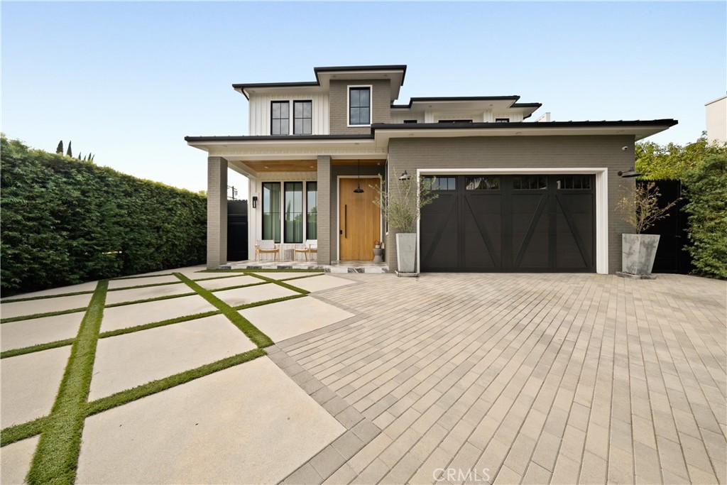 5001 Newcastle Property Photo 4