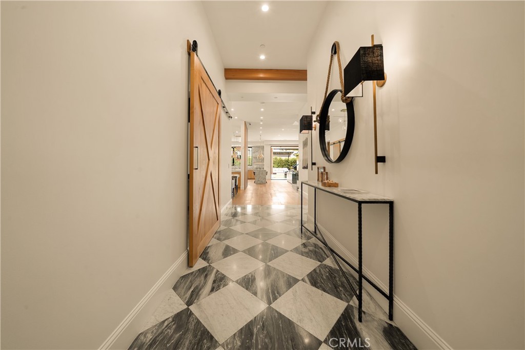 5001 Newcastle Property Photo 9