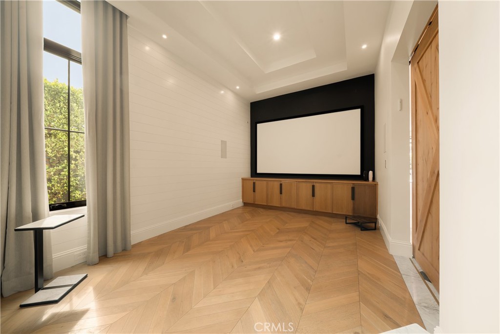 5001 Newcastle Property Photo 10
