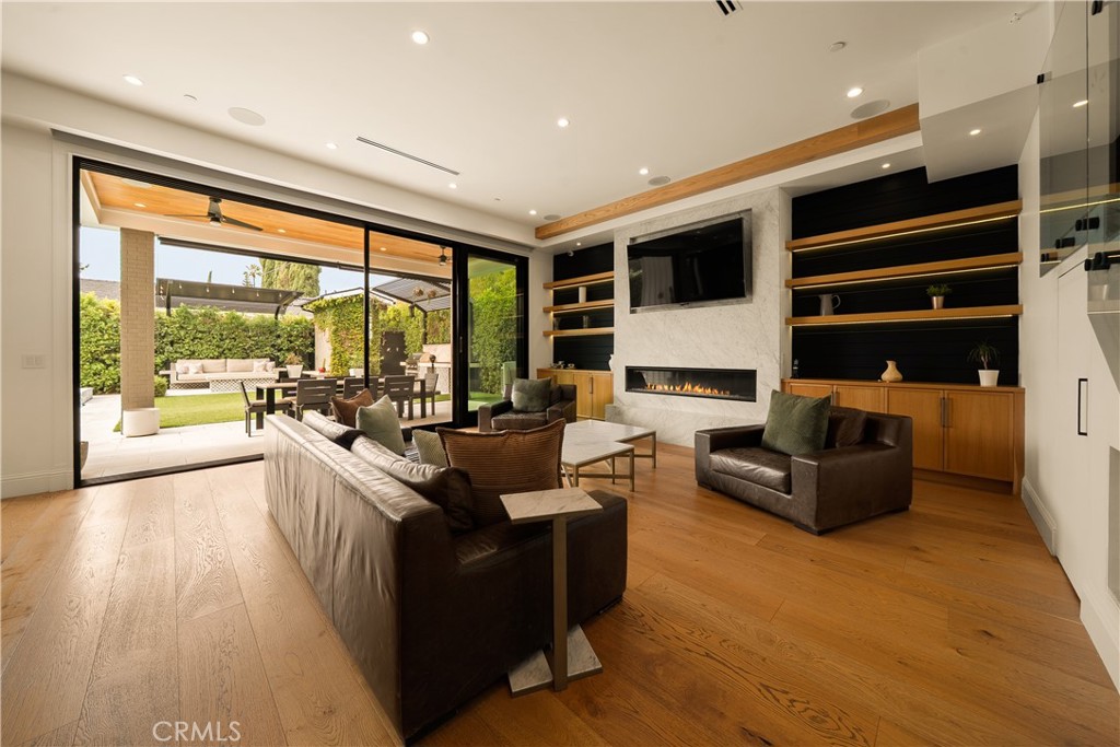 5001 Newcastle Property Photo 18