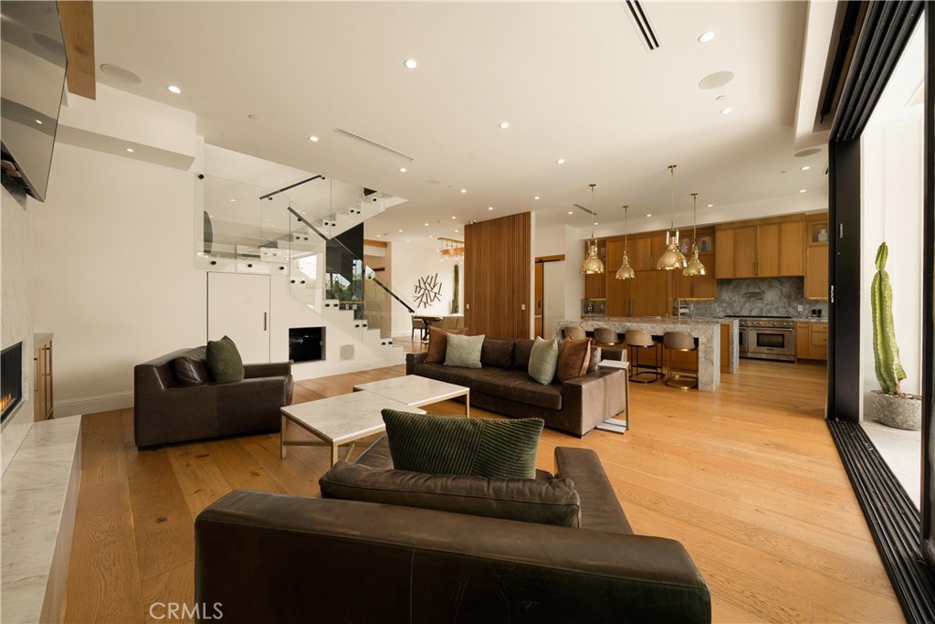 5001 Newcastle Property Photo 23