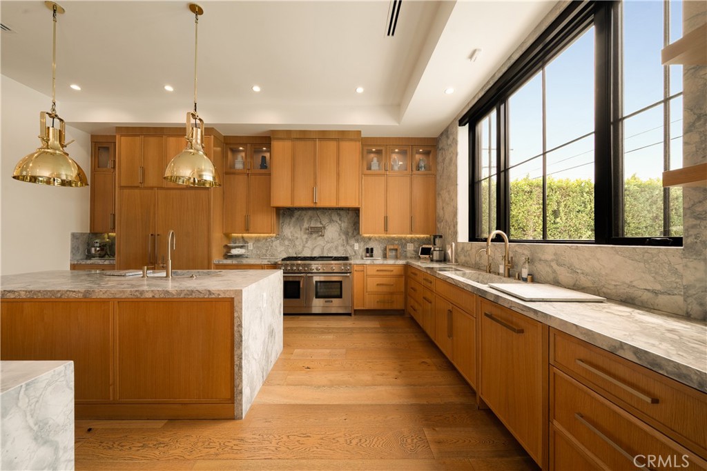 5001 Newcastle Property Photo 25