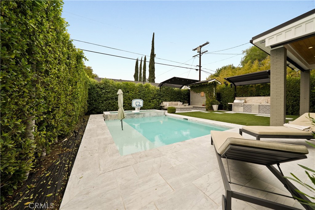 5001 Newcastle Property Photo 35