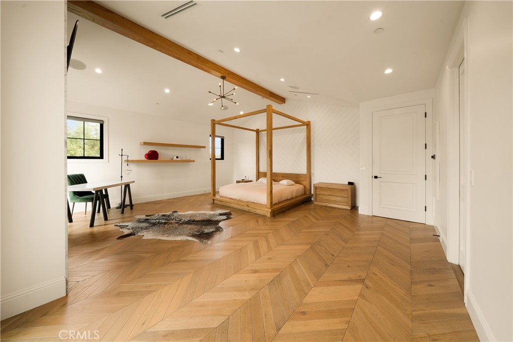 5001 Newcastle Property Photo 41