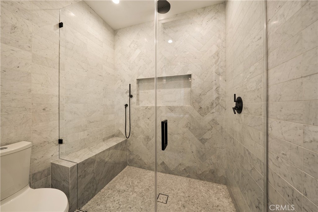 5001 Newcastle Property Photo 52