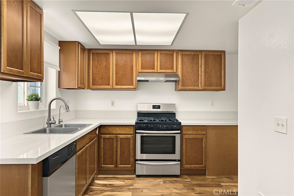 1727 W 149th Street E Property Photo 15