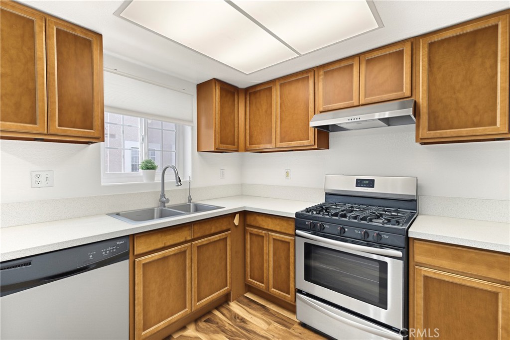 1727 W 149th Street E Property Photo 16
