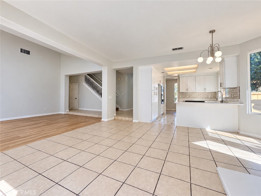 38241 Hillcrest Drive Property Photo 8