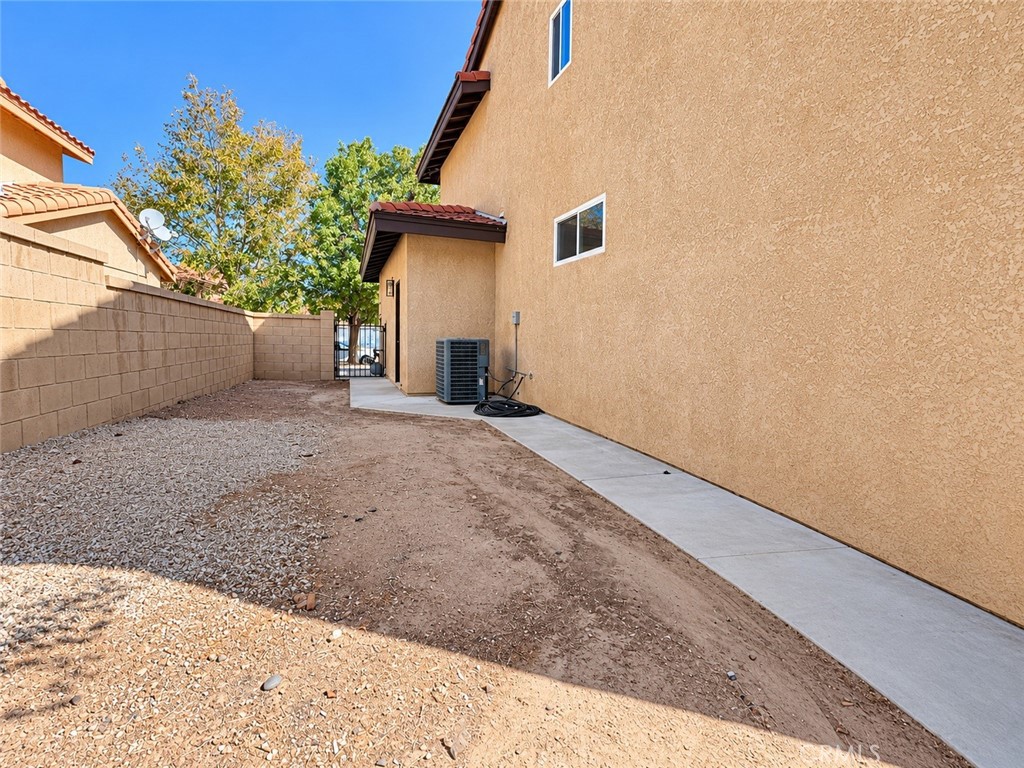 38241 Hillcrest Drive Property Photo 25