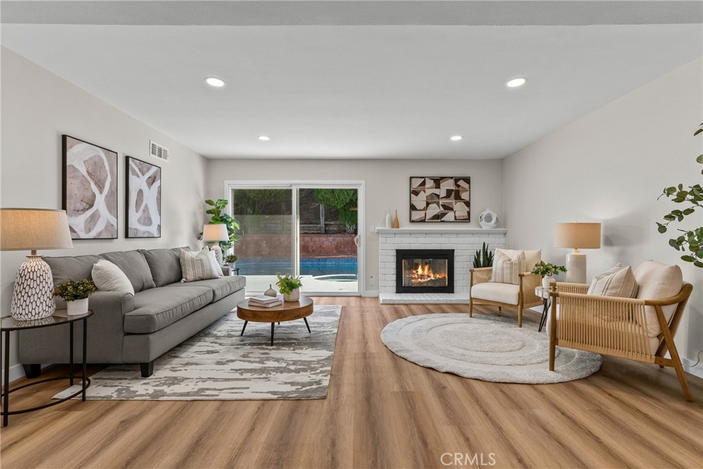 24716 Fain Property Photo 4