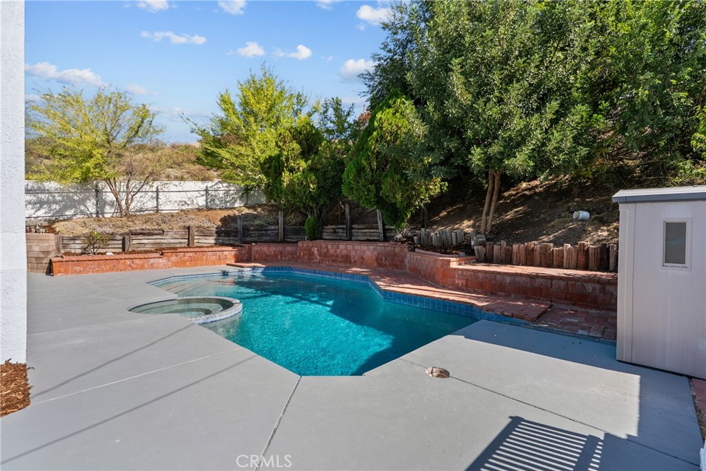 24716 Fain Property Photo 32