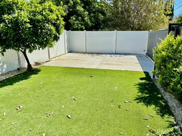 7919 Bothwell Property Photo 1