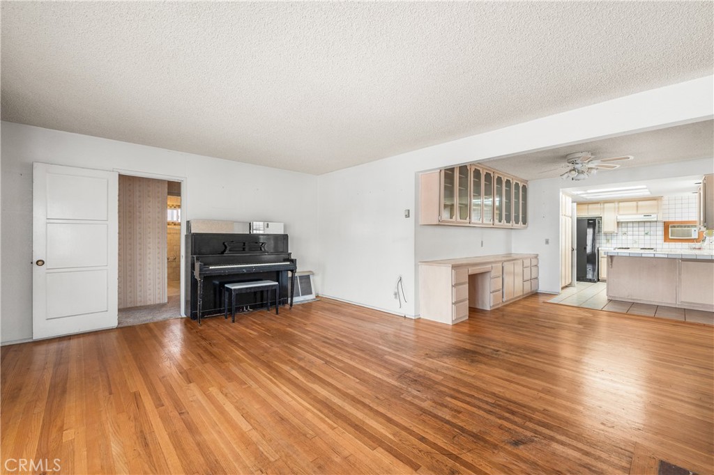 3920 Buckingham Road Property Photo 2