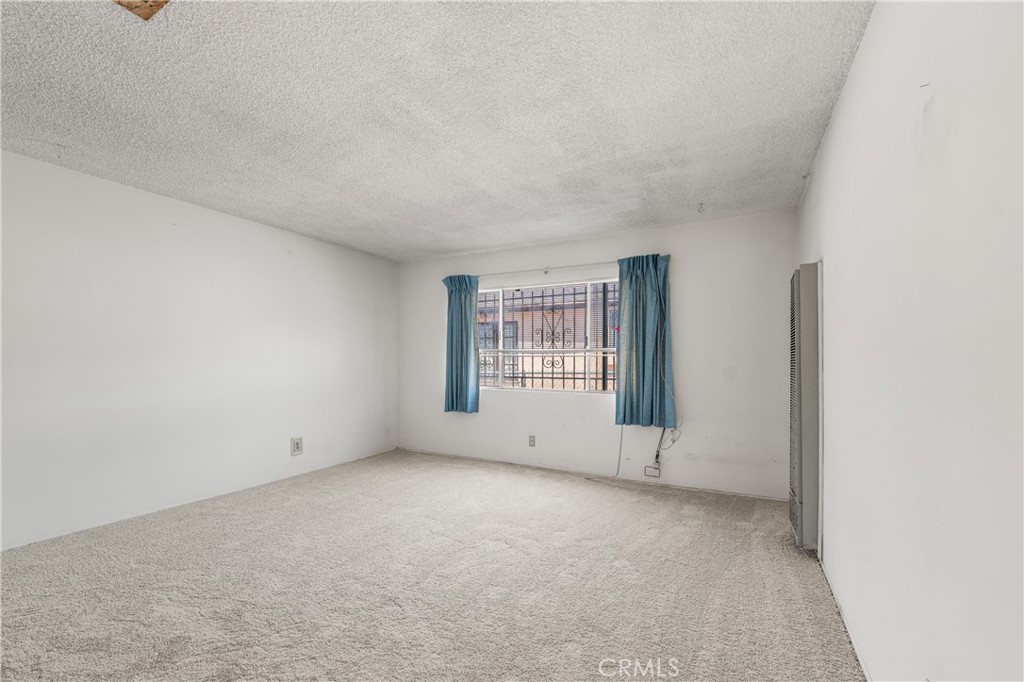 3920 Buckingham Road Property Photo 10