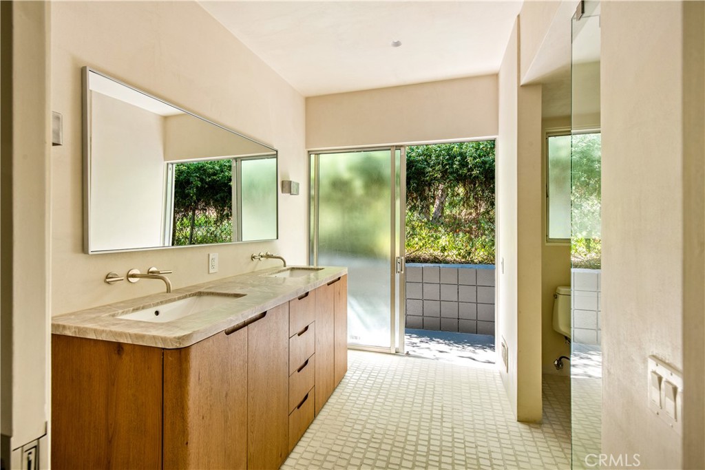 12049 Iredell Street Property Photo 34