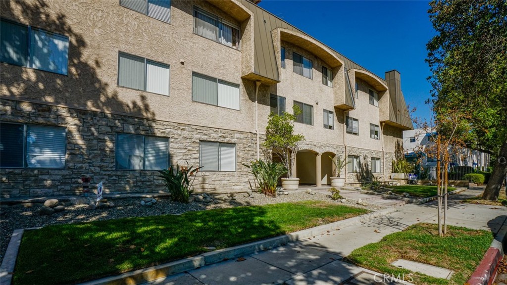 377 W California Avenue 27 Property Photo 2
