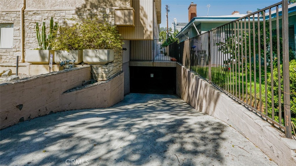 377 W California Avenue 27 Property Photo 5