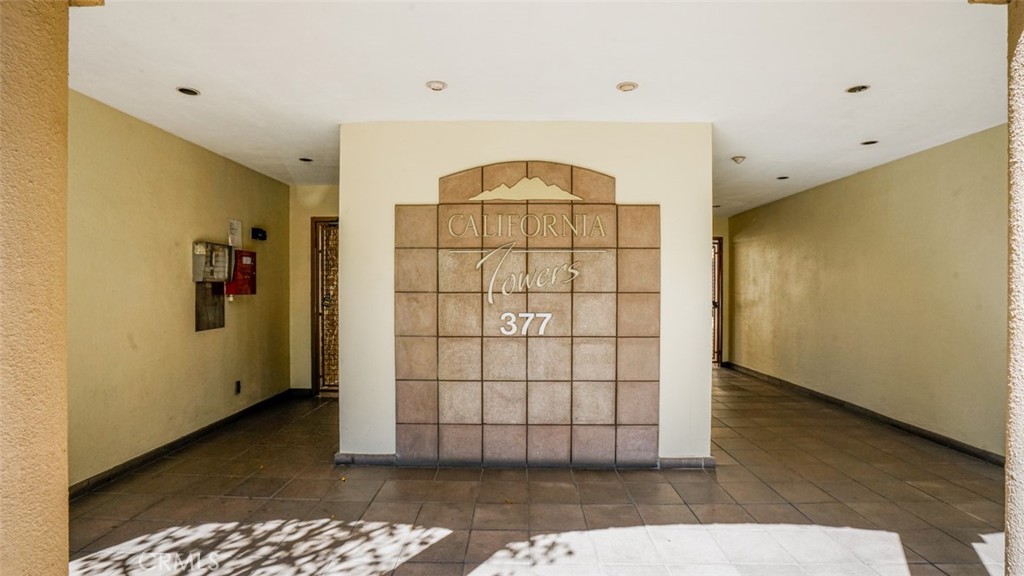 377 W California Avenue 27 Property Photo 6