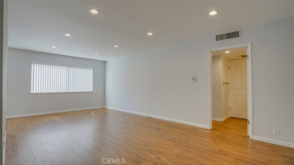 377 W California Avenue 27 Property Photo 9