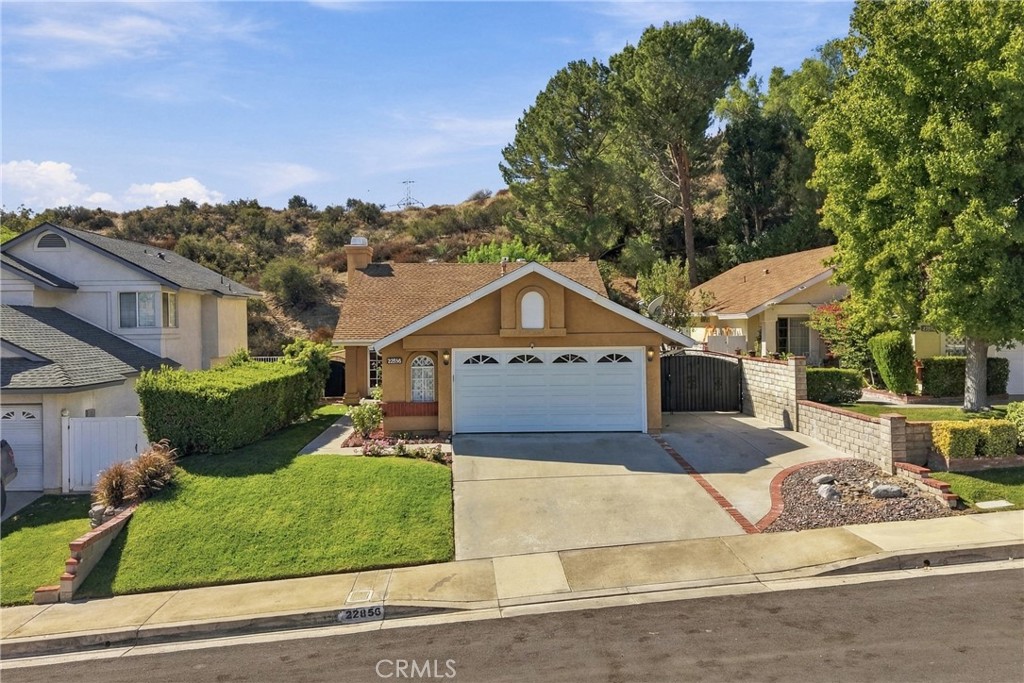 22856 Tamarack Property Photo 1