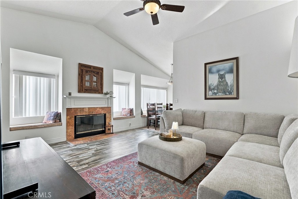 22856 Tamarack Property Photo 8