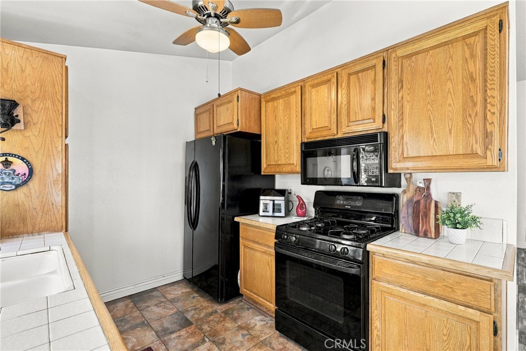 22856 Tamarack Property Photo 12