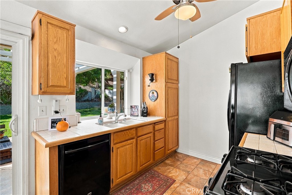 22856 Tamarack Property Photo 14