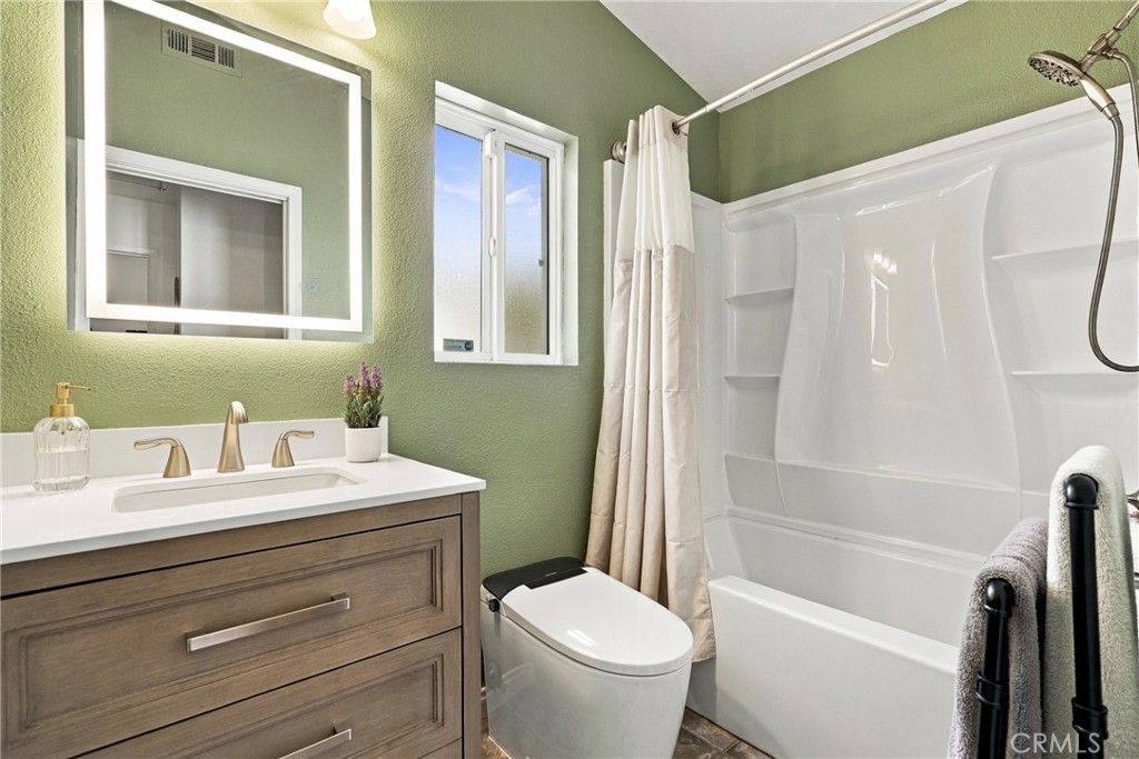 22856 Tamarack Property Photo 19