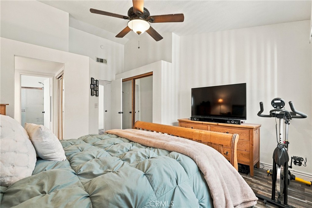 22856 Tamarack Property Photo 23
