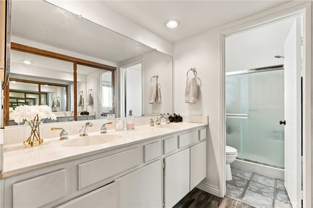 22856 Tamarack Property Photo 25