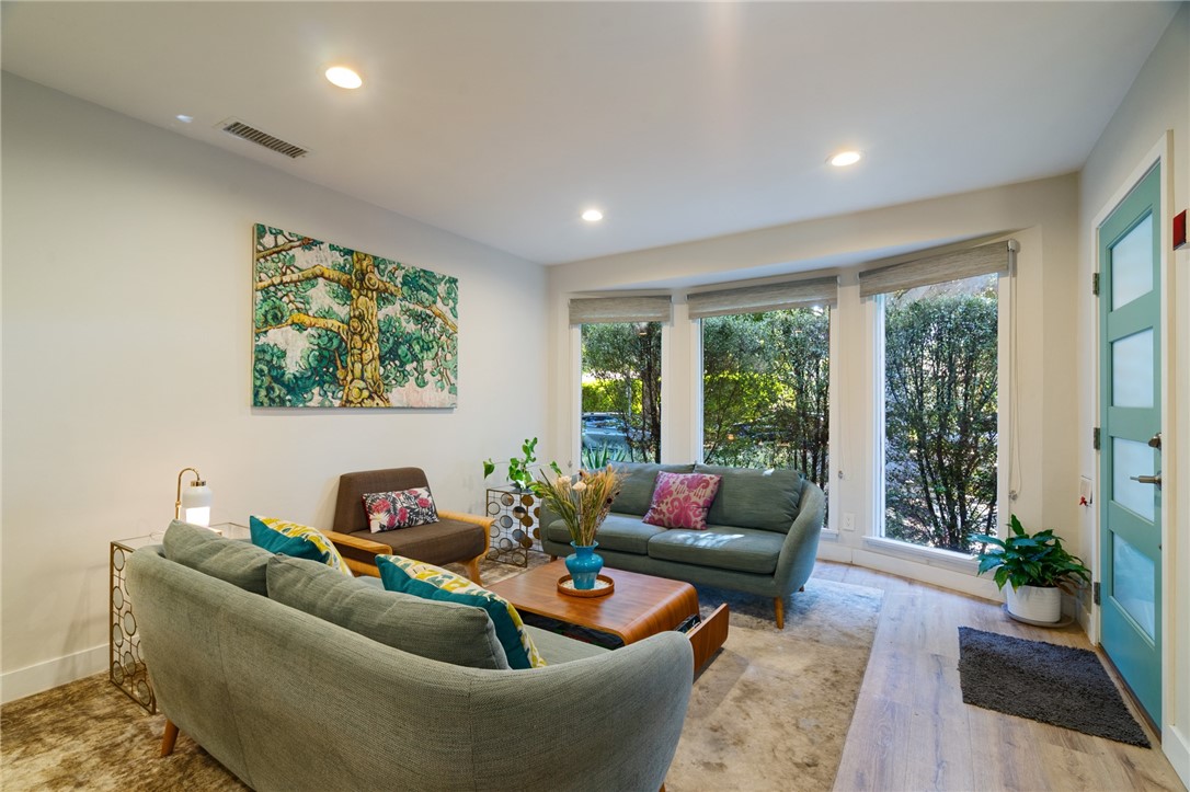 1343 Grant Property Photo 6