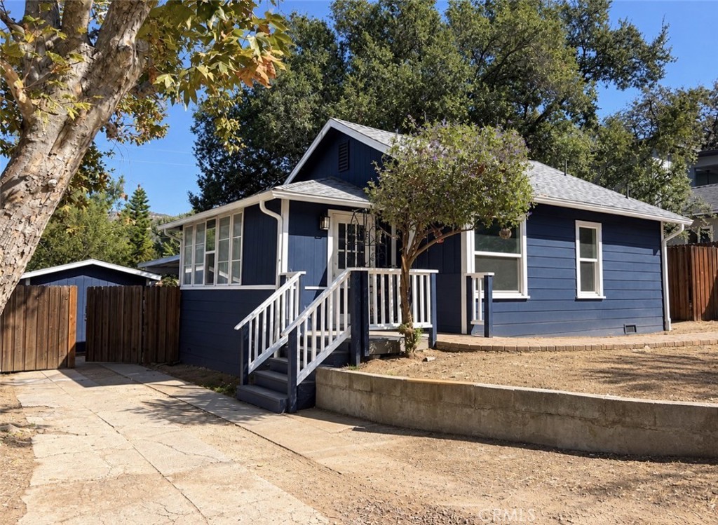 1232 Cypress Street Property Photo 1