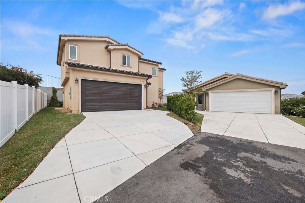 12519 N Haleh Property Photo 1