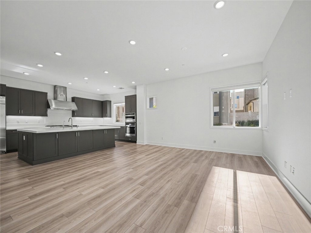 27508 Golden Currant Property Photo 6